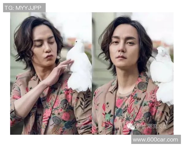 足球明星短发造型解析带你领略帅气男士发型的魅力