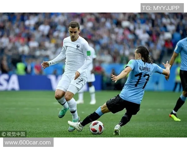 全球足球巨星风采展现各国明星球员精彩瞬间